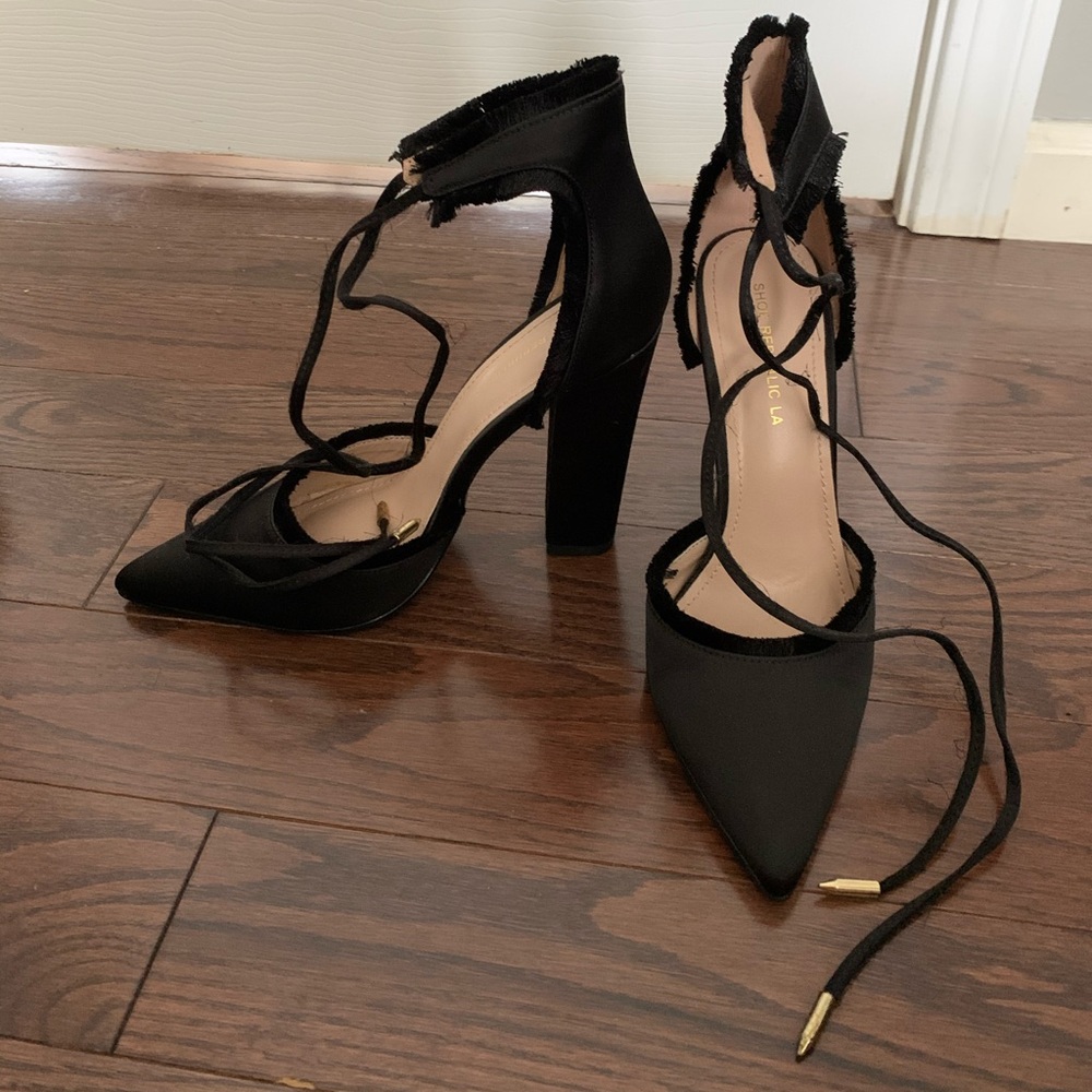 Black Satin Pointed Toe Block Heel Size 8.5